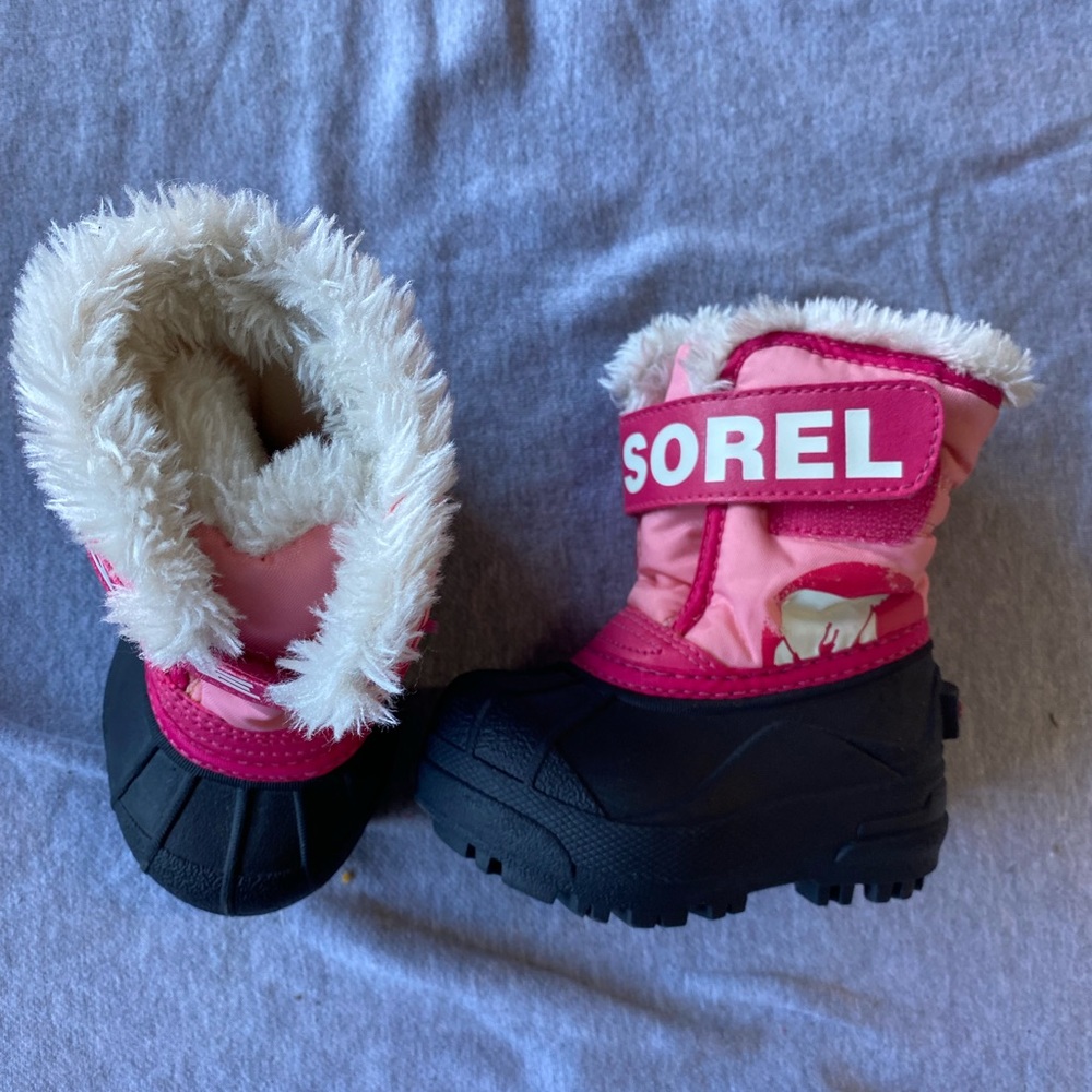 Sorel toddler snow boots size 5